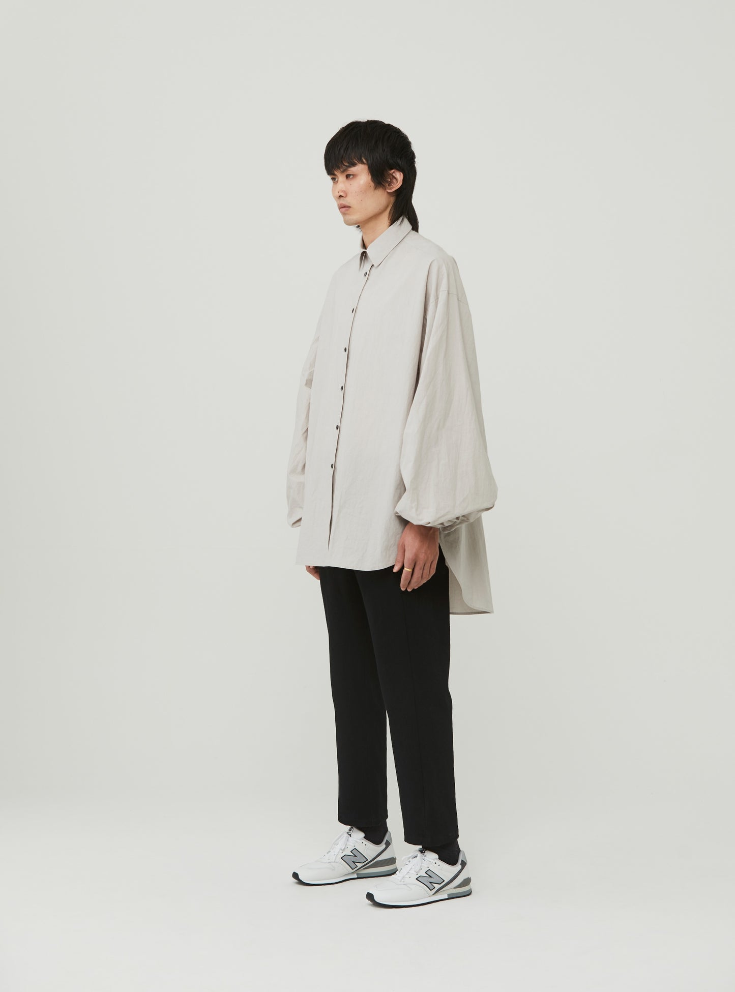 Extra volume puff sleeve blouse