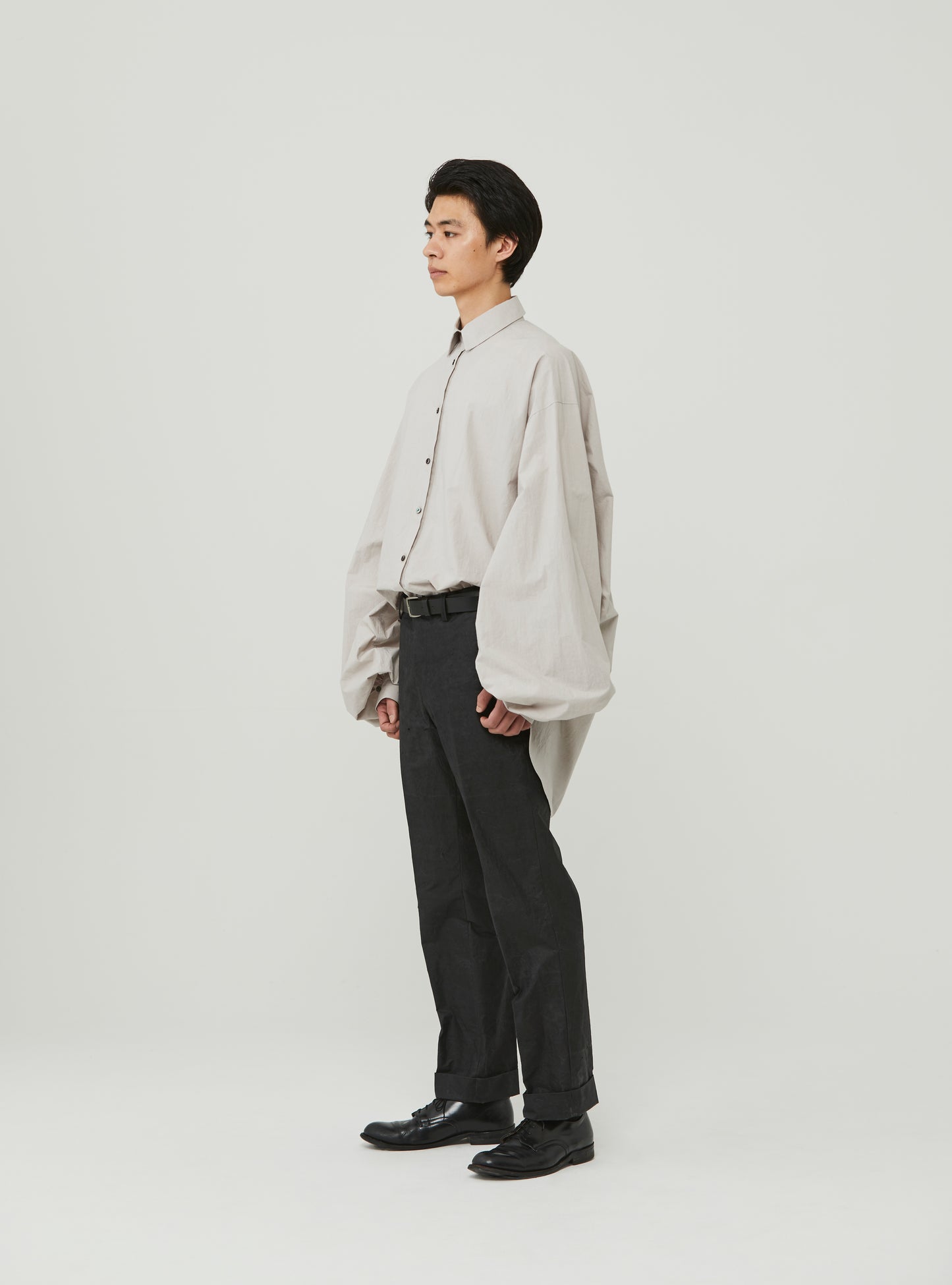 Extra volume puff sleeve blouse