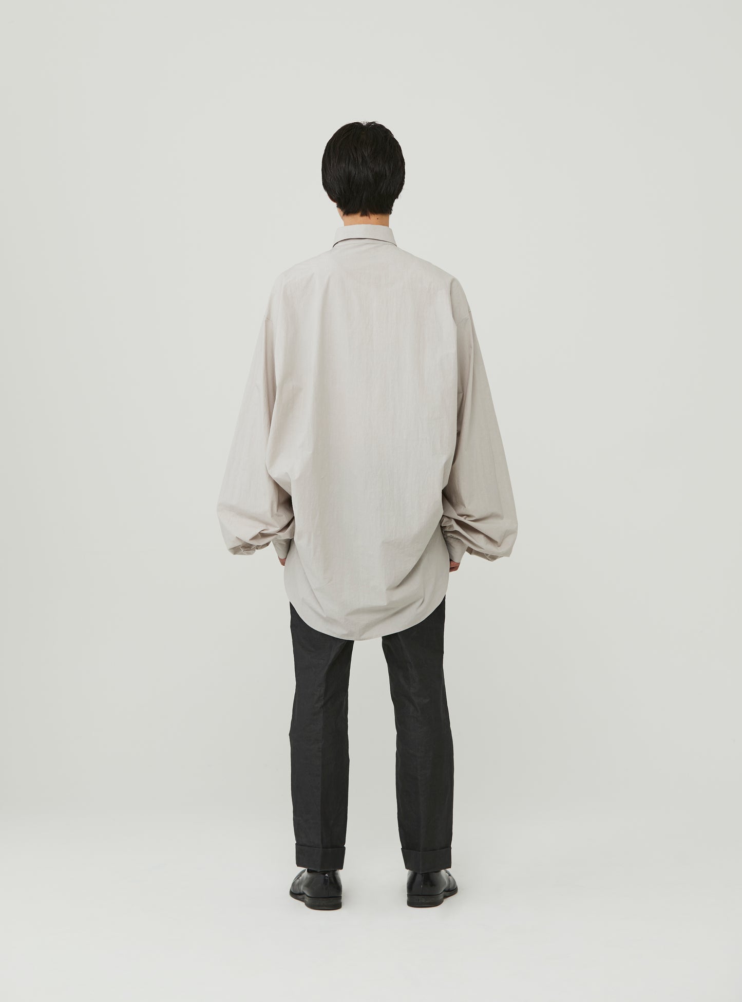 Extra volume puff sleeve blouse