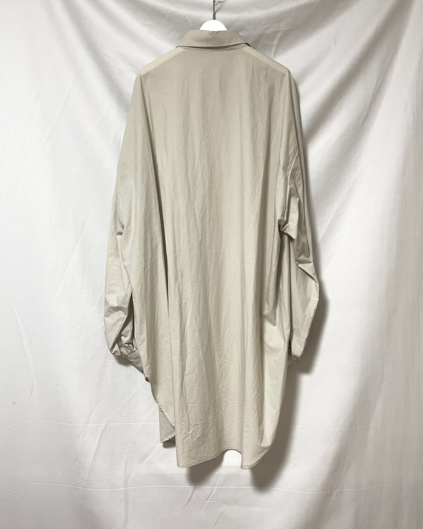Extra volume puff sleeve blouse (twin pearl)