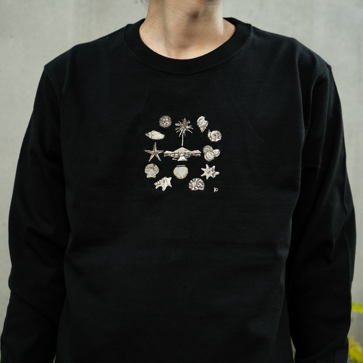 Resort Embroidery Long Sleeve T-Shirt