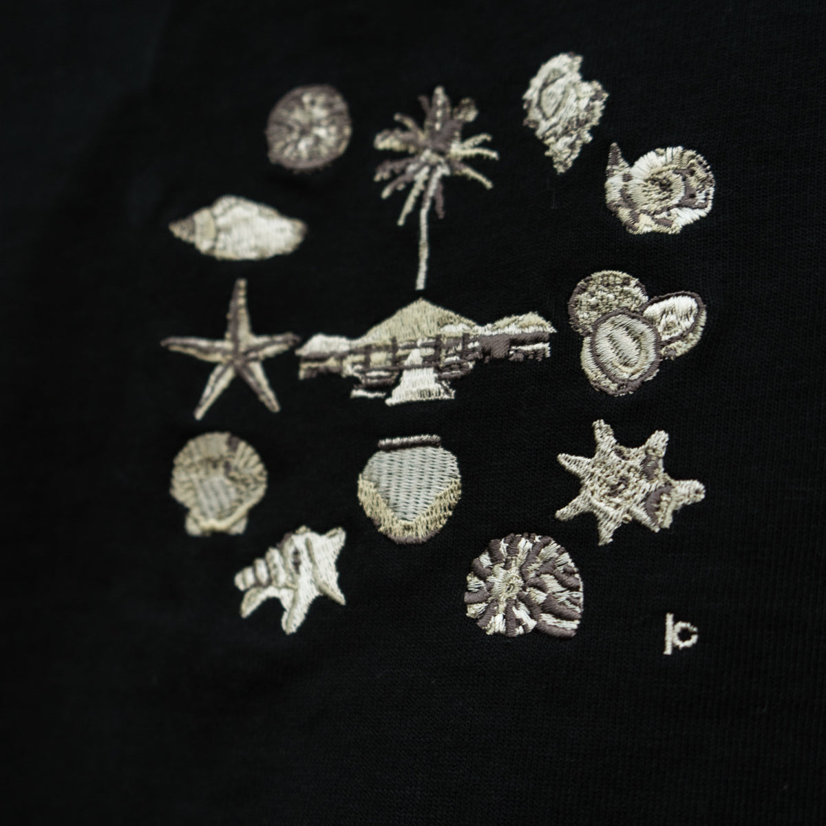Resort Embroidery Long Sleeve T-Shirt