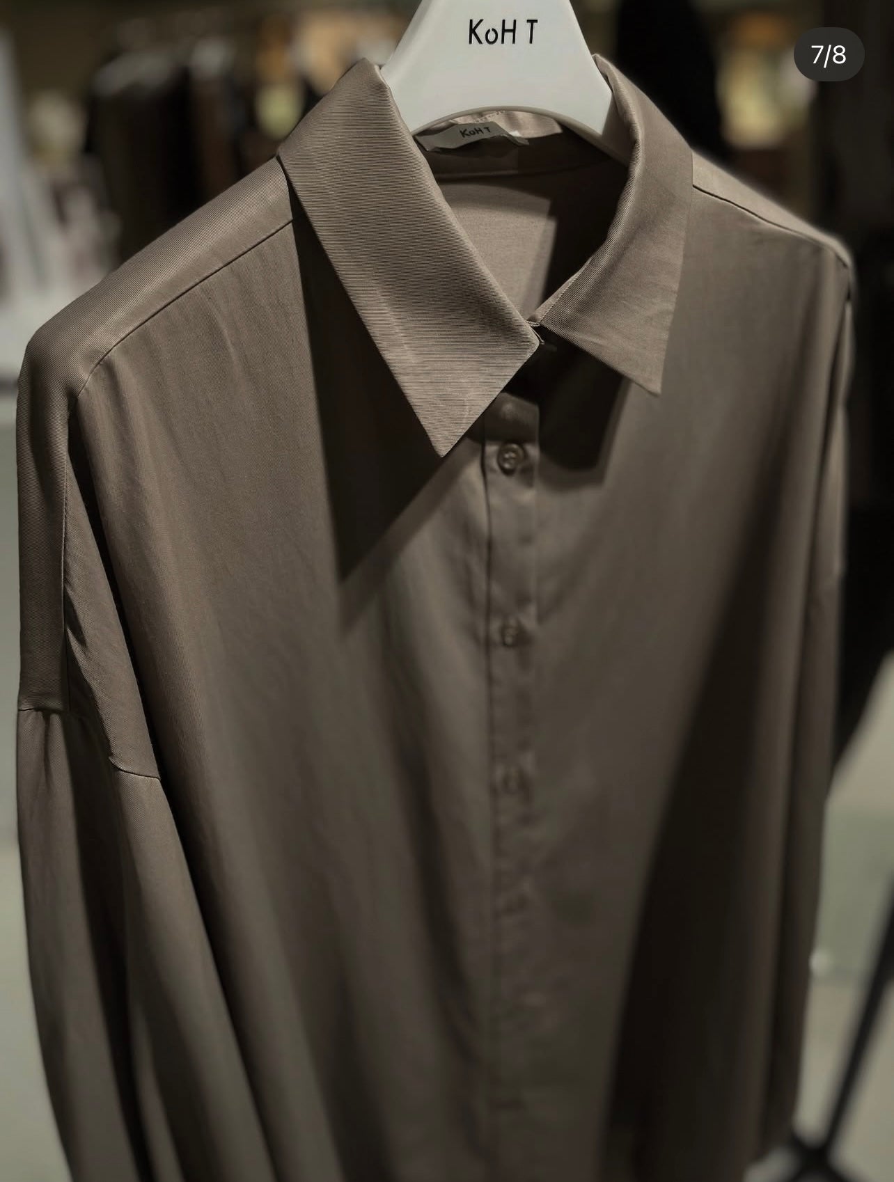 Volume puff sleeve blouse (rayon twill)