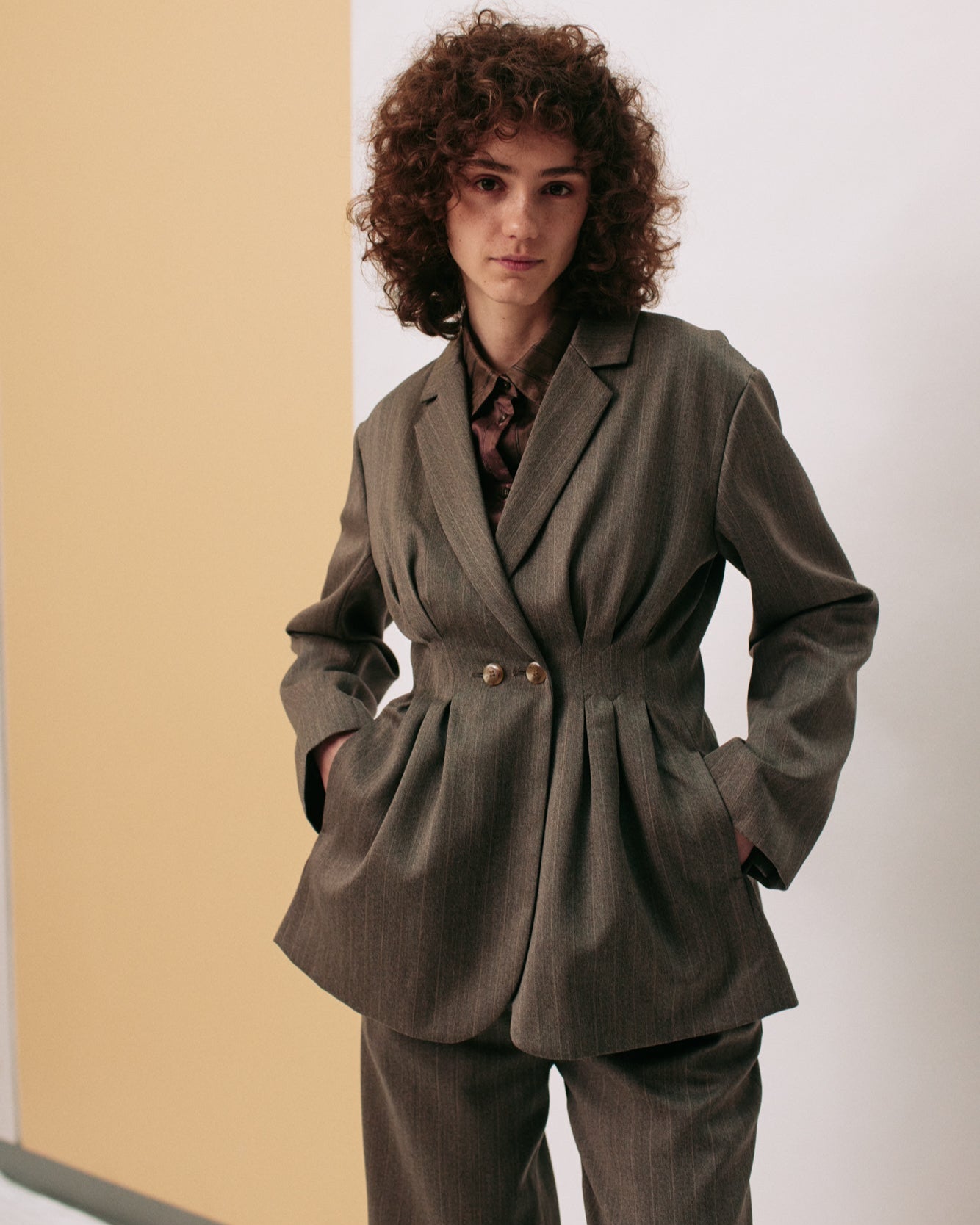 Double-breasted tailored tuck jacket (Wool)