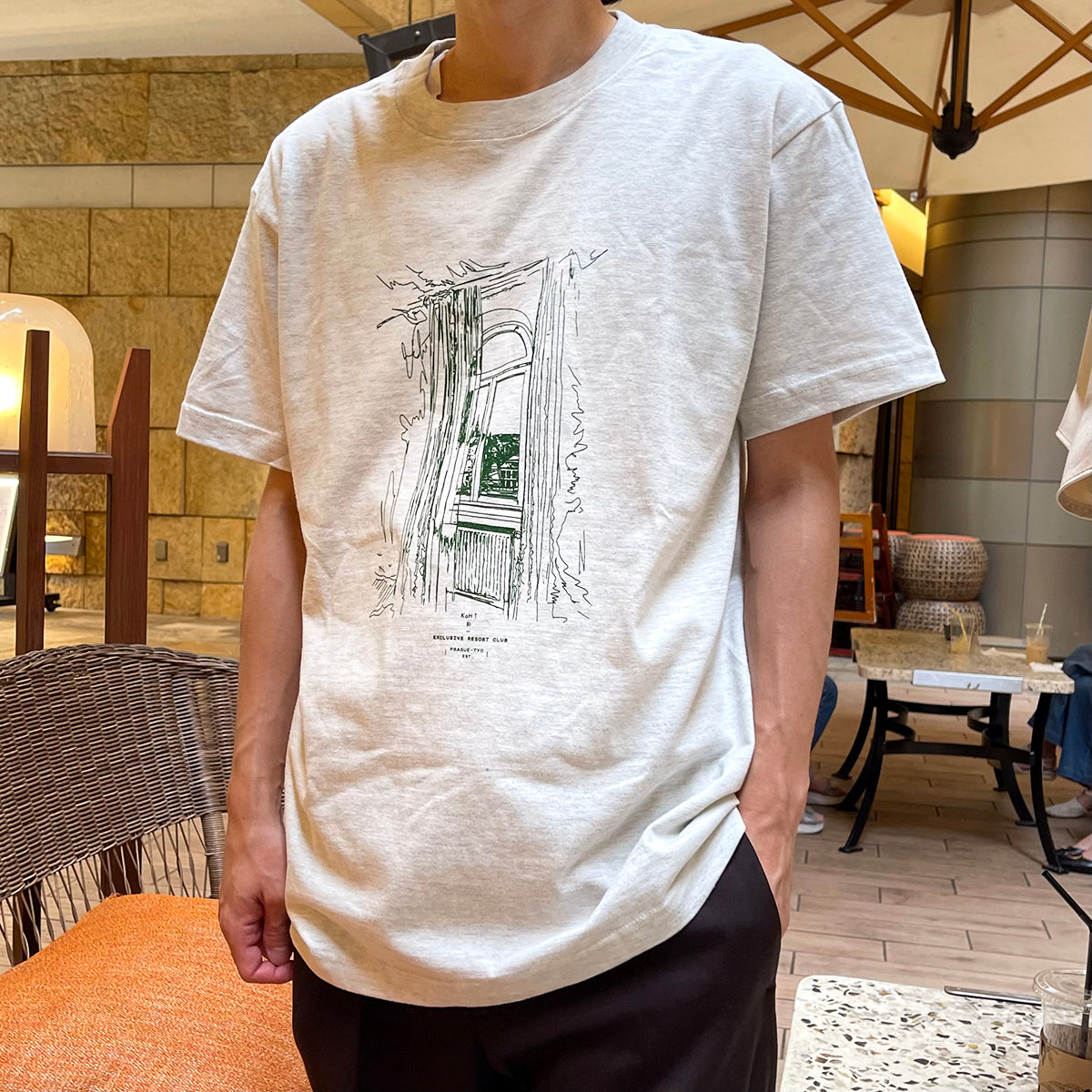 Morning window print T-shirt