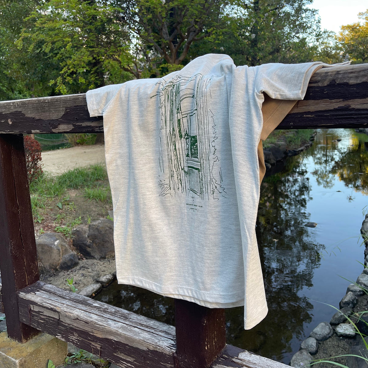 Morning window print T-shirt