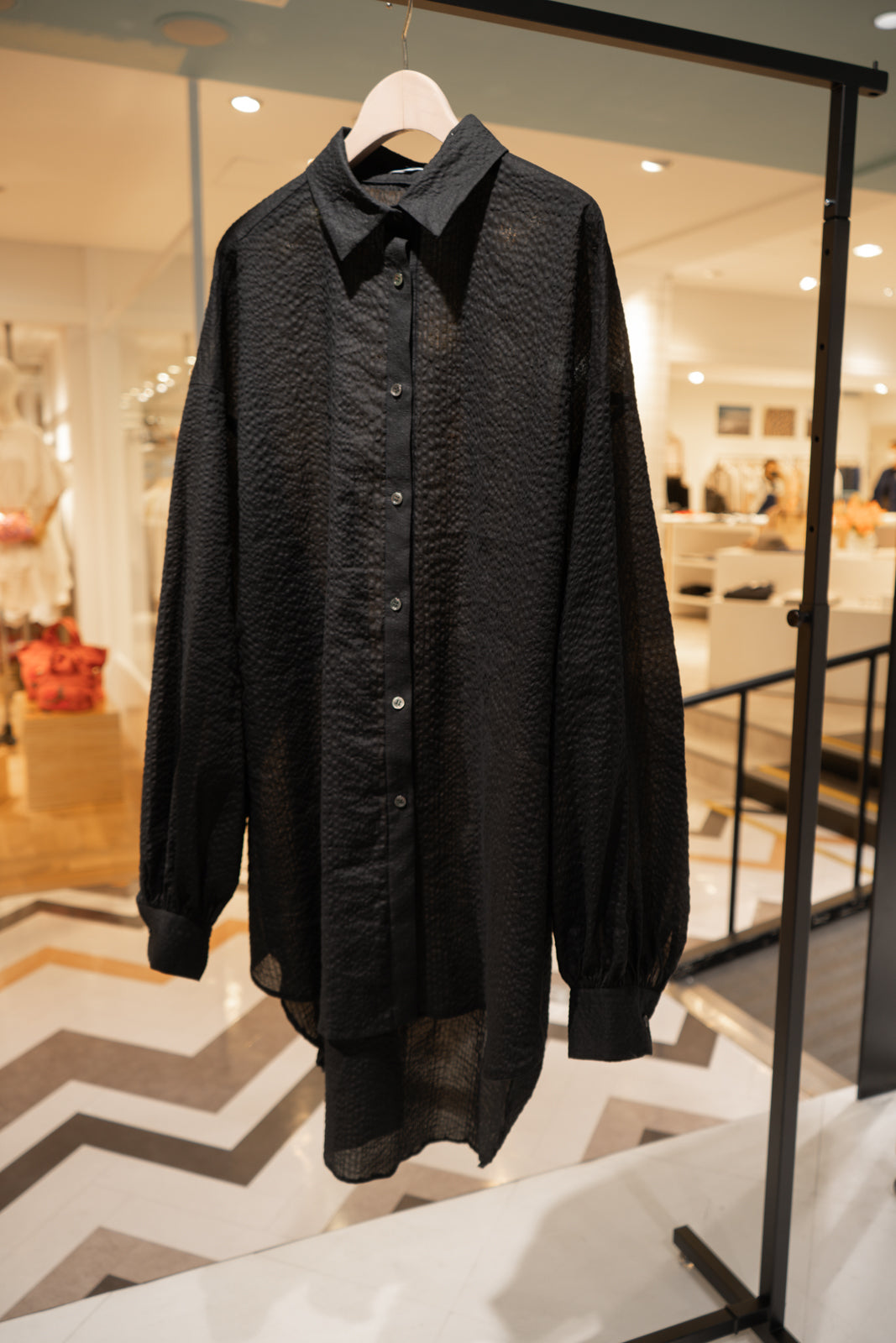 Extra volume puff sleeve blouse (Seersucker)