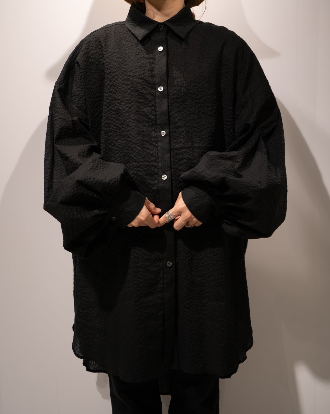 Extra volume puff sleeve blouse (Seersucker)