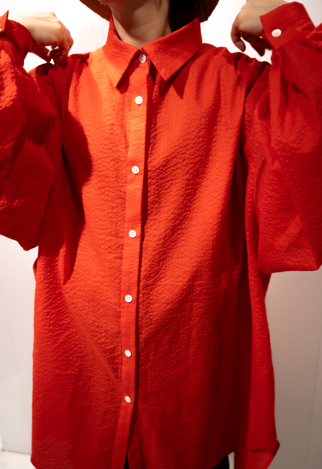 Extra volume puff sleeve blouse (Seersucker)