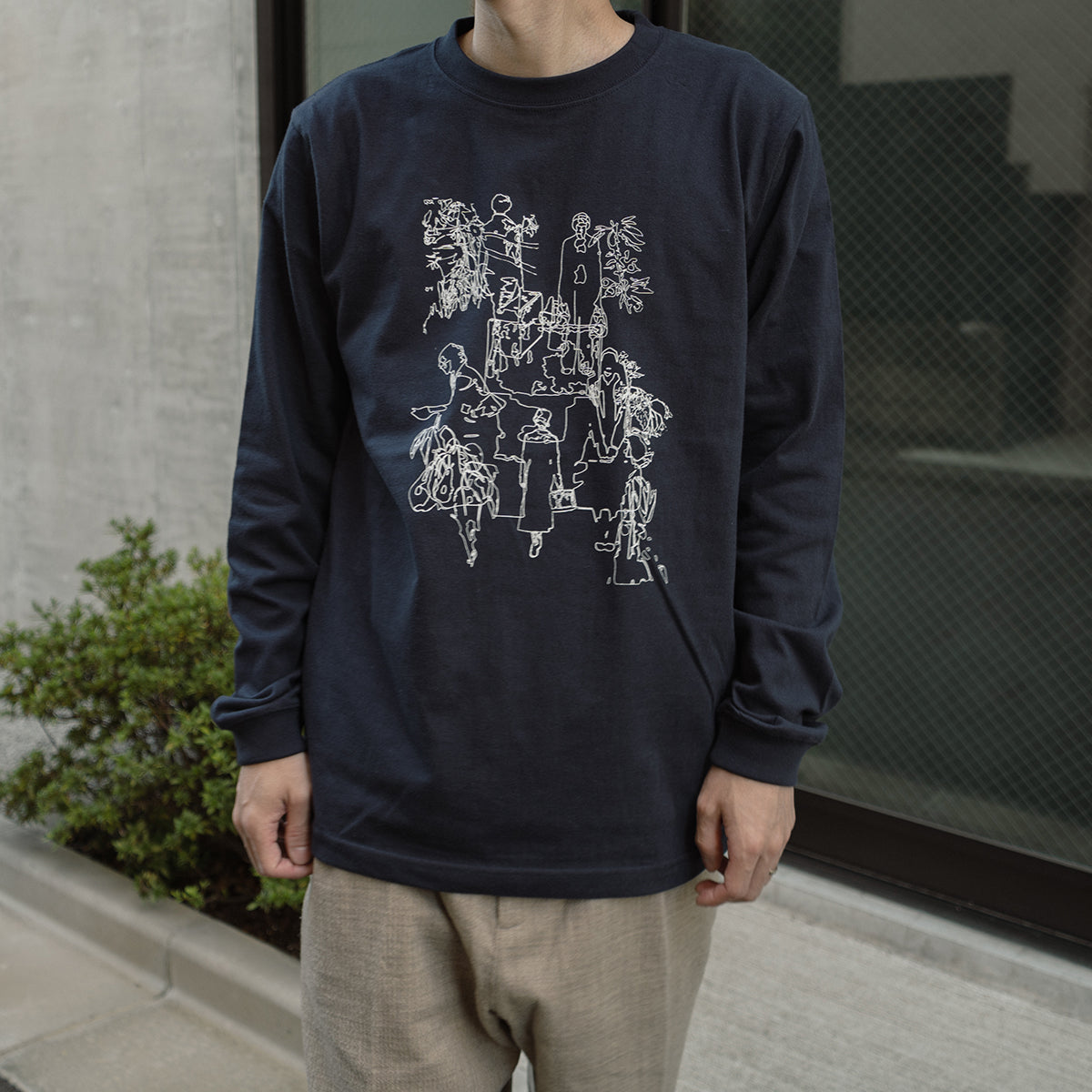 Nostalgic travel print long sleeve T-shirt