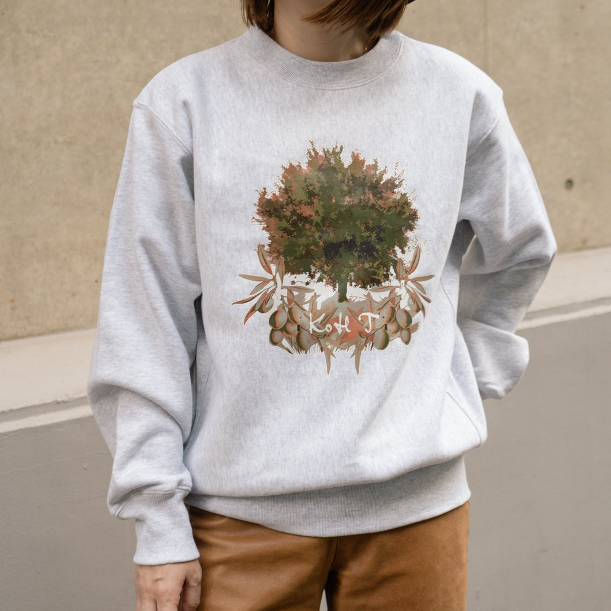 Olive tree print sweatshirt