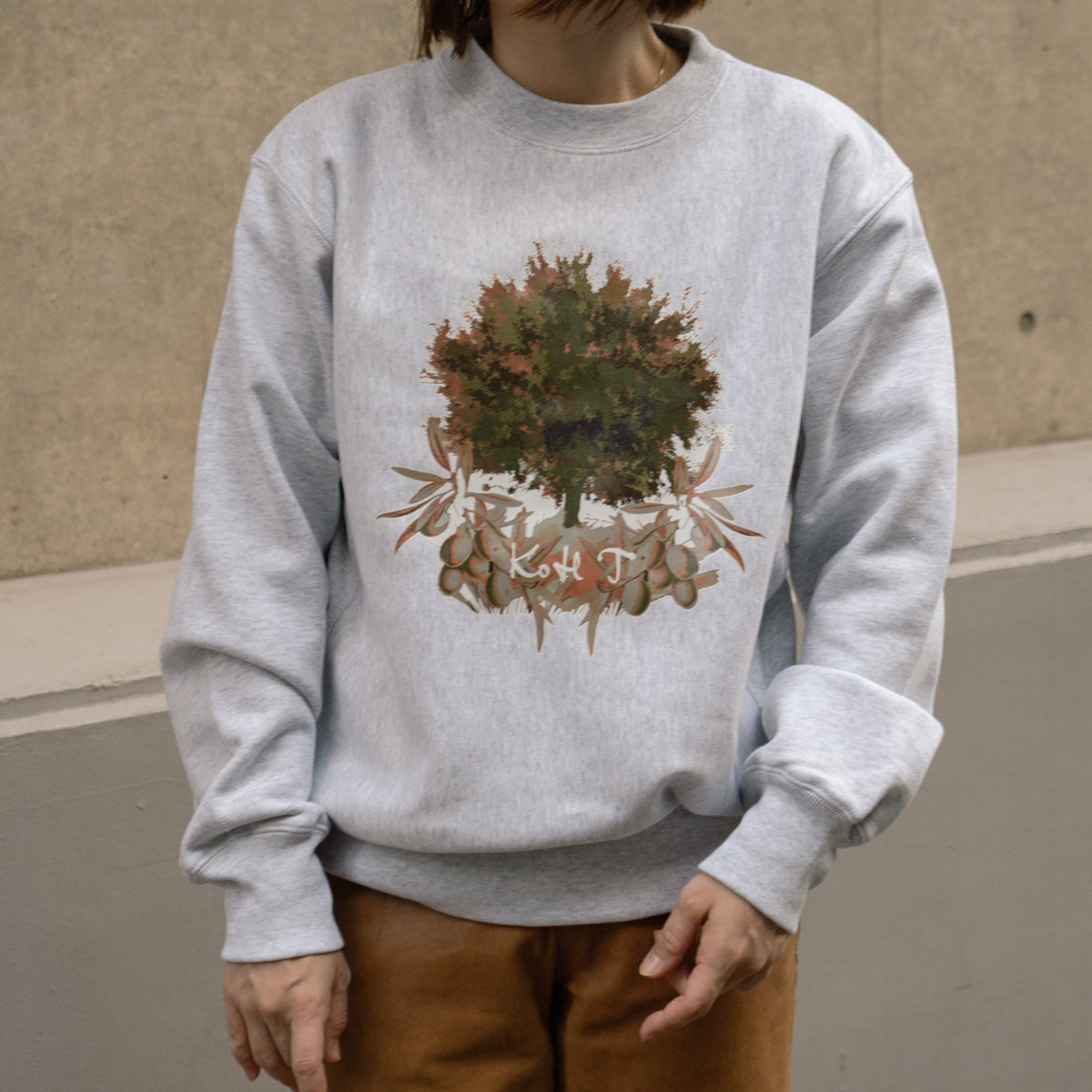 Olive tree print sweatshirt