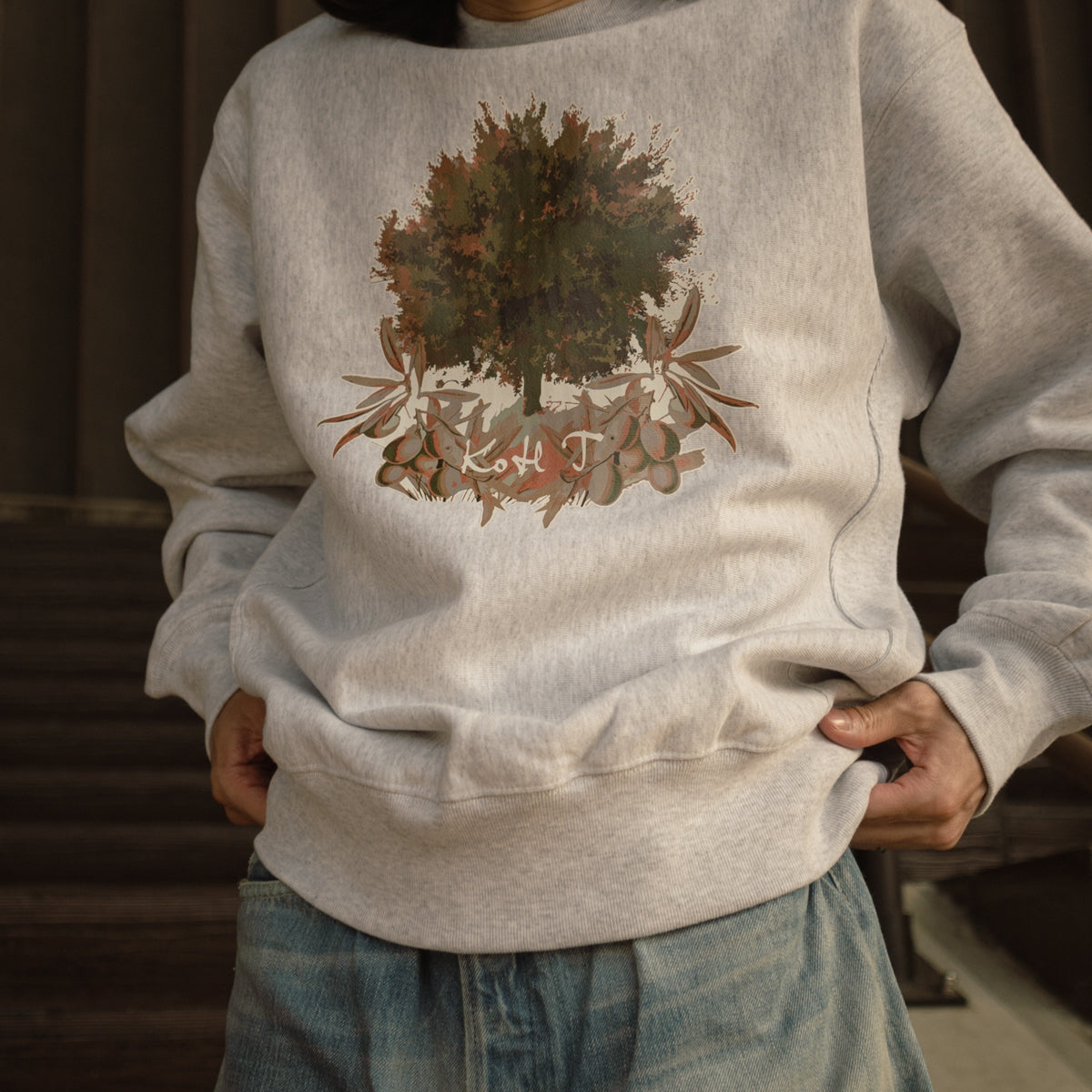 Olive tree print sweatshirt