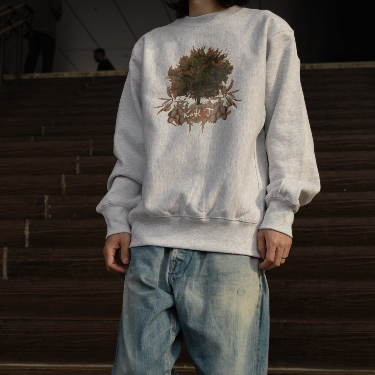 Olive tree print sweatshirt