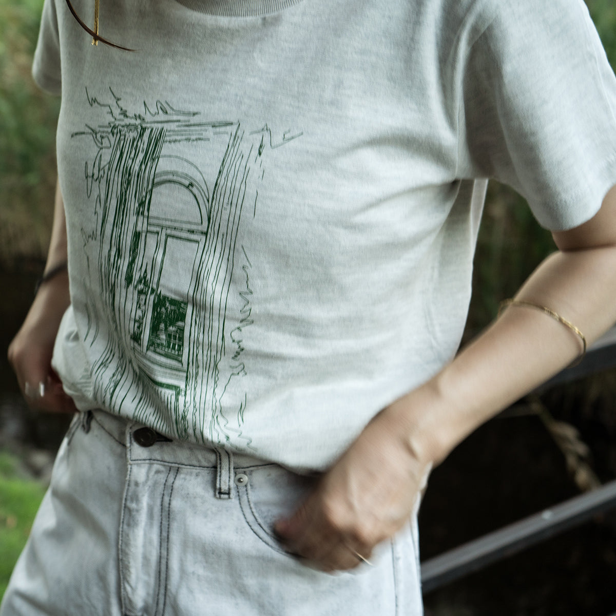 Morning window print T-shirt