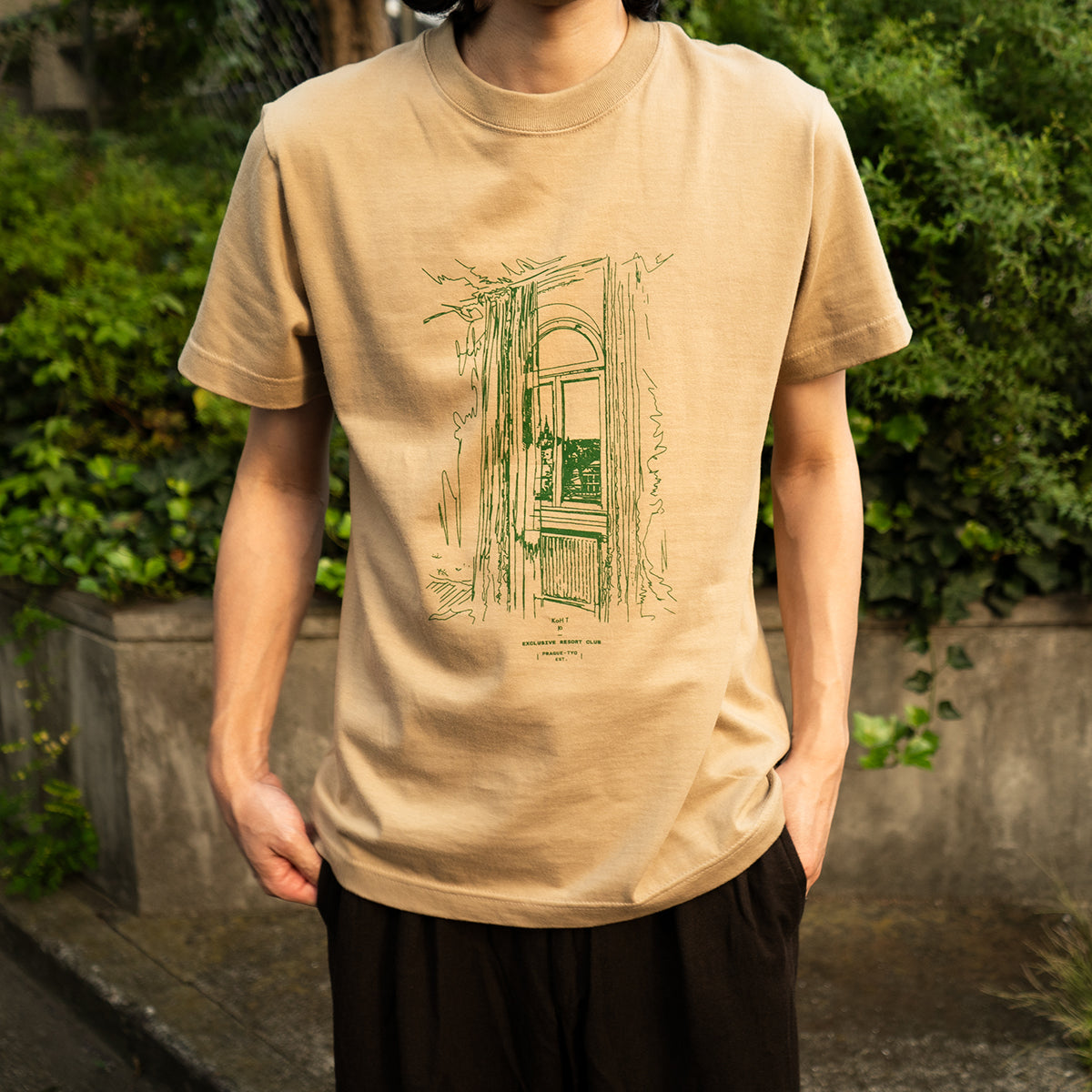 Morning window print T-shirt
