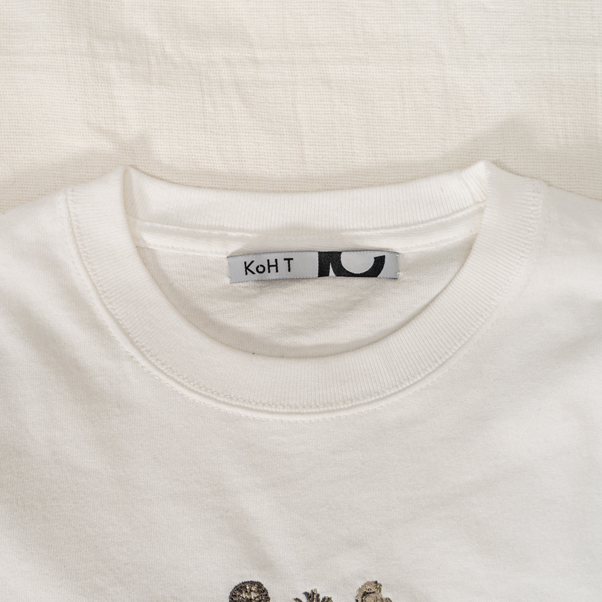 Resort Embroidery Long Sleeve T-Shirt