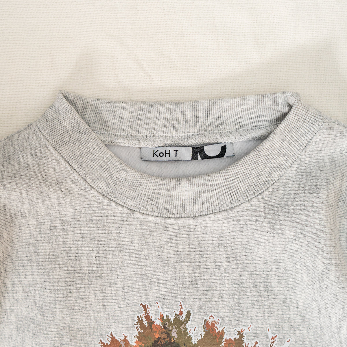 Olive tree print sweatshirt