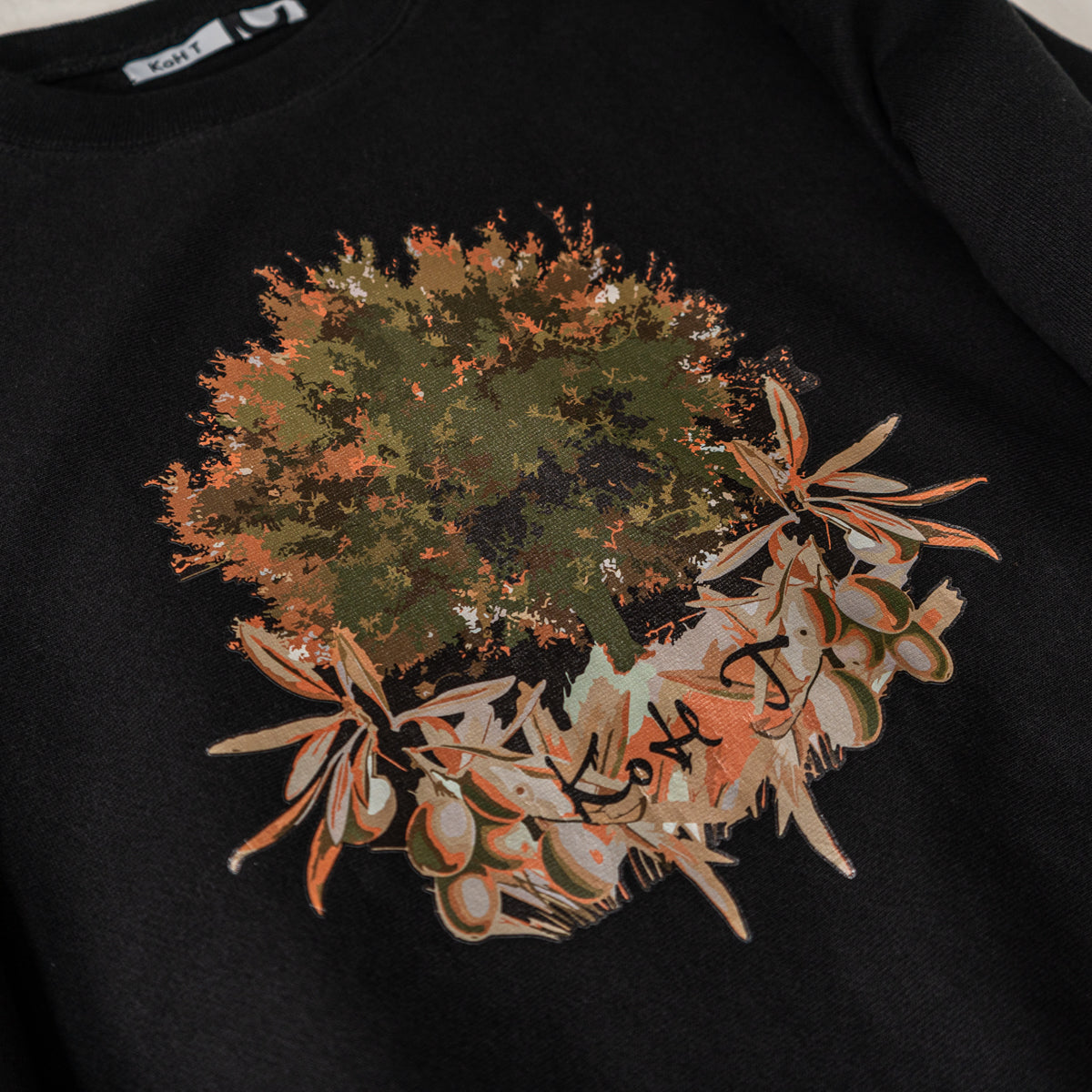 Olive tree print sweatshirt