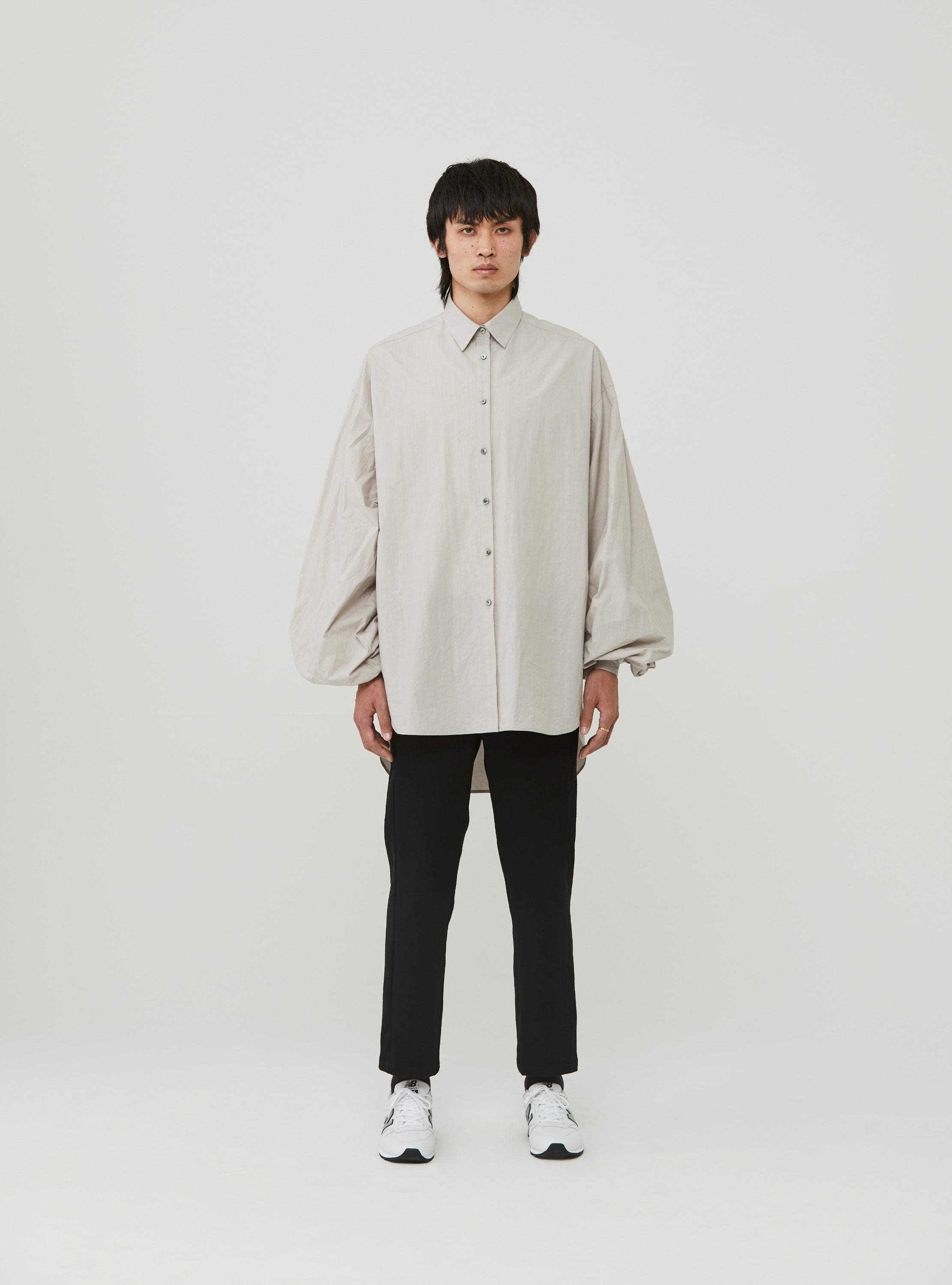 Extra volume puff sleeve blouse