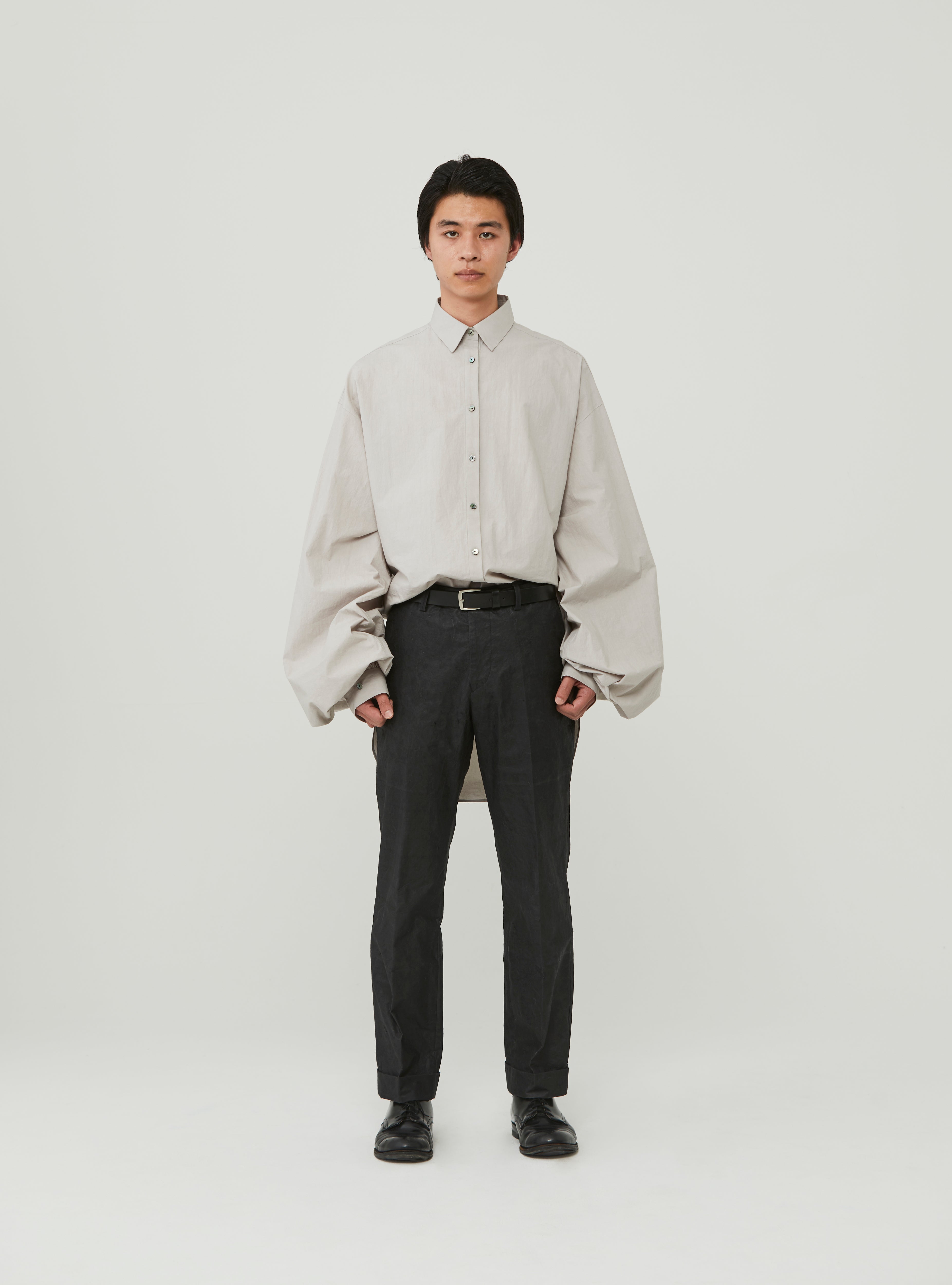 Extra volume puff sleeve blouse