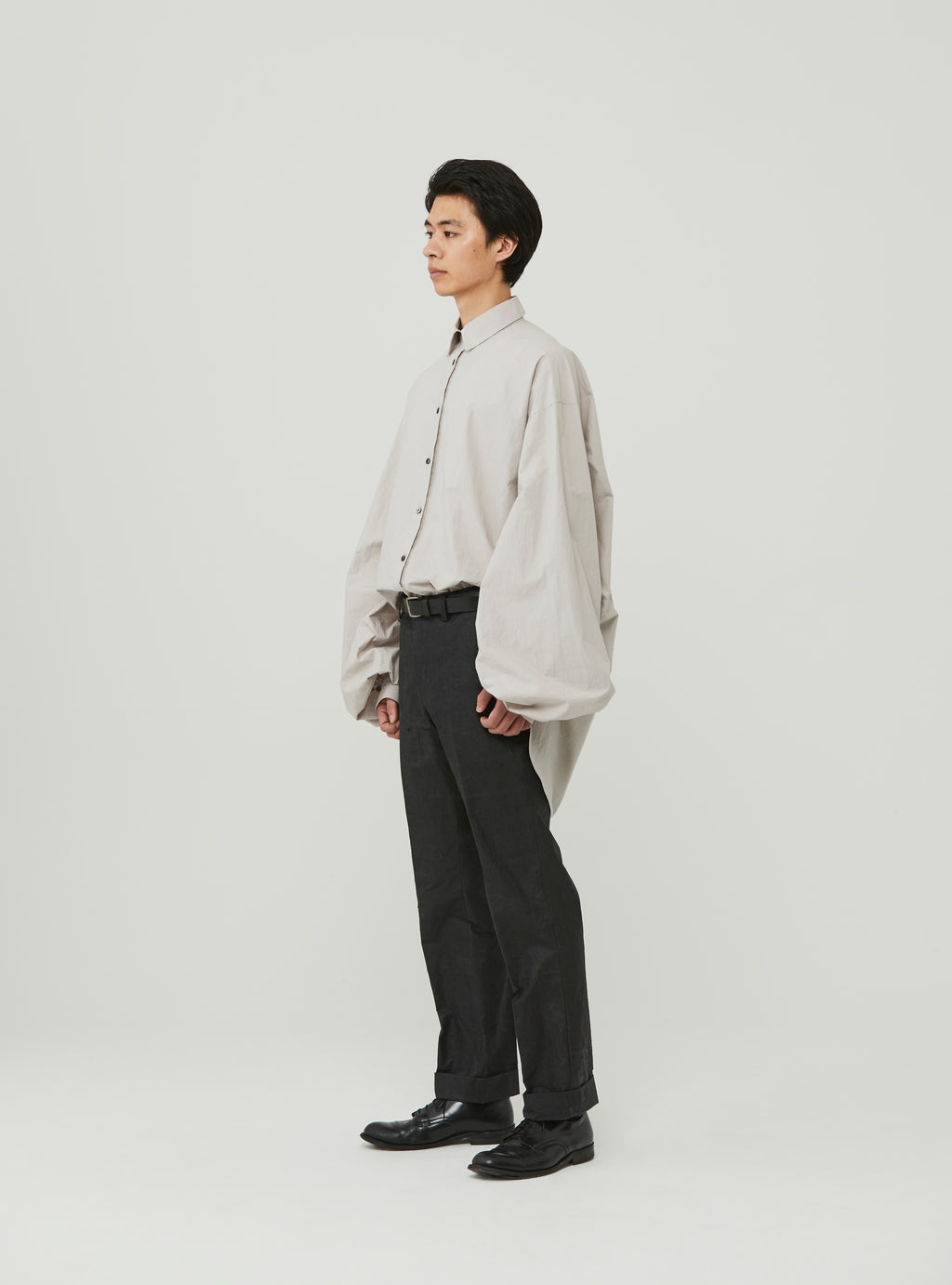 Extra volume puff sleeve blouse