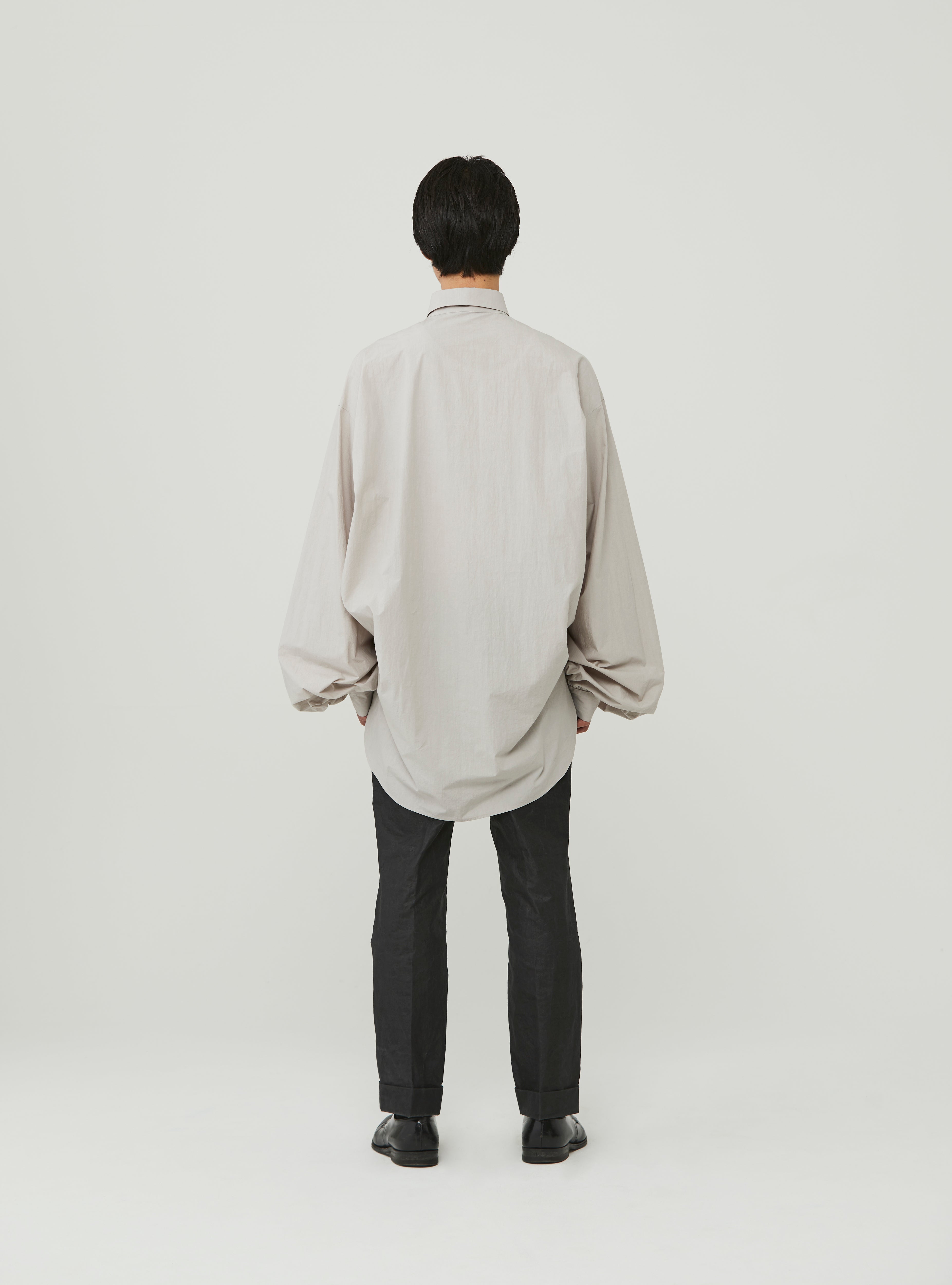 Extra volume puff sleeve blouse