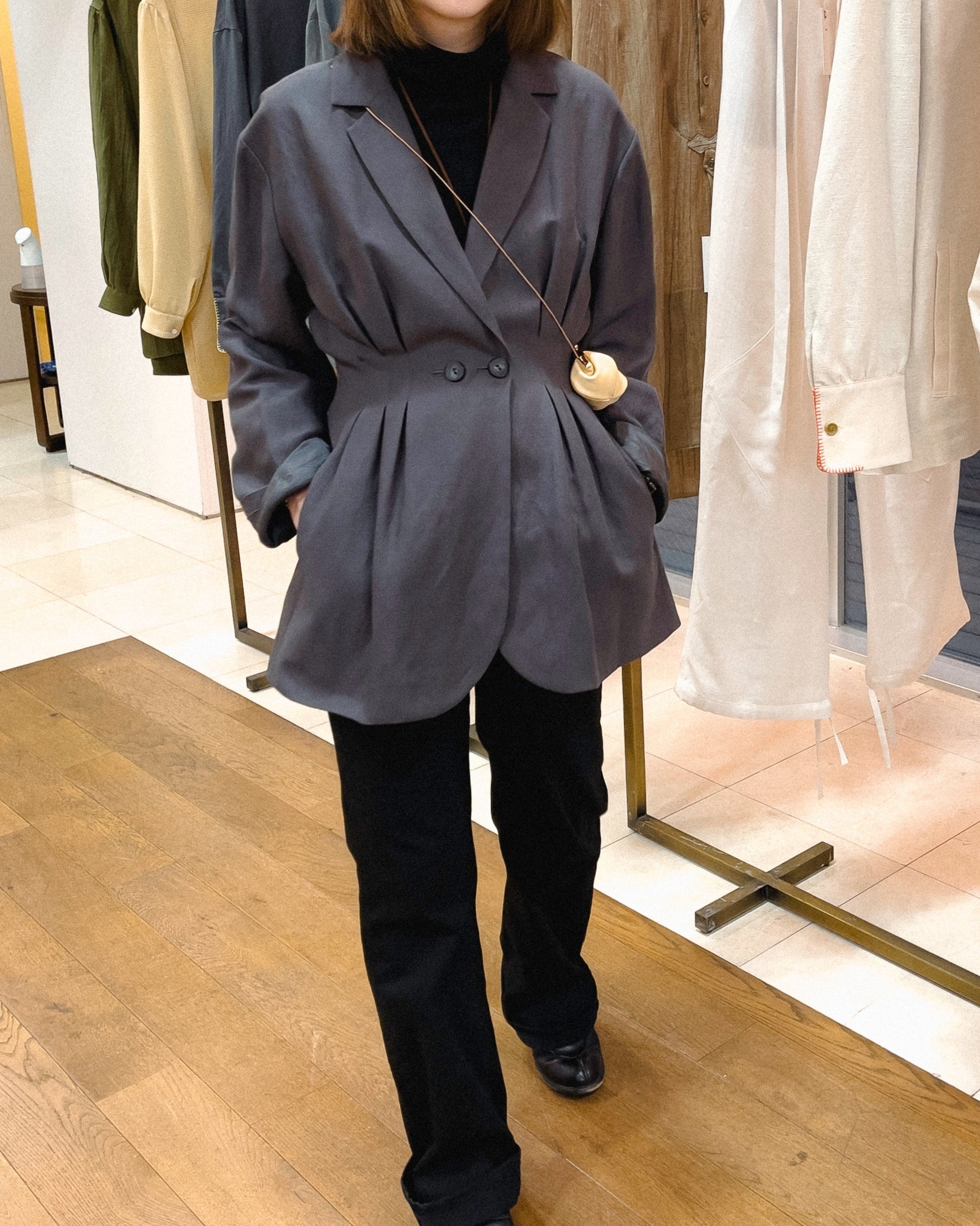 Double-breasted tailored tuck jacket