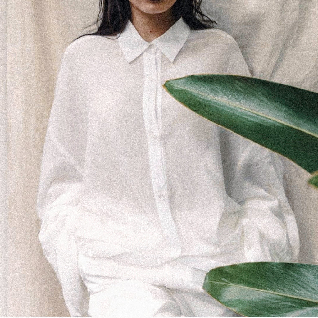 Extra volume puff sleeve blouse