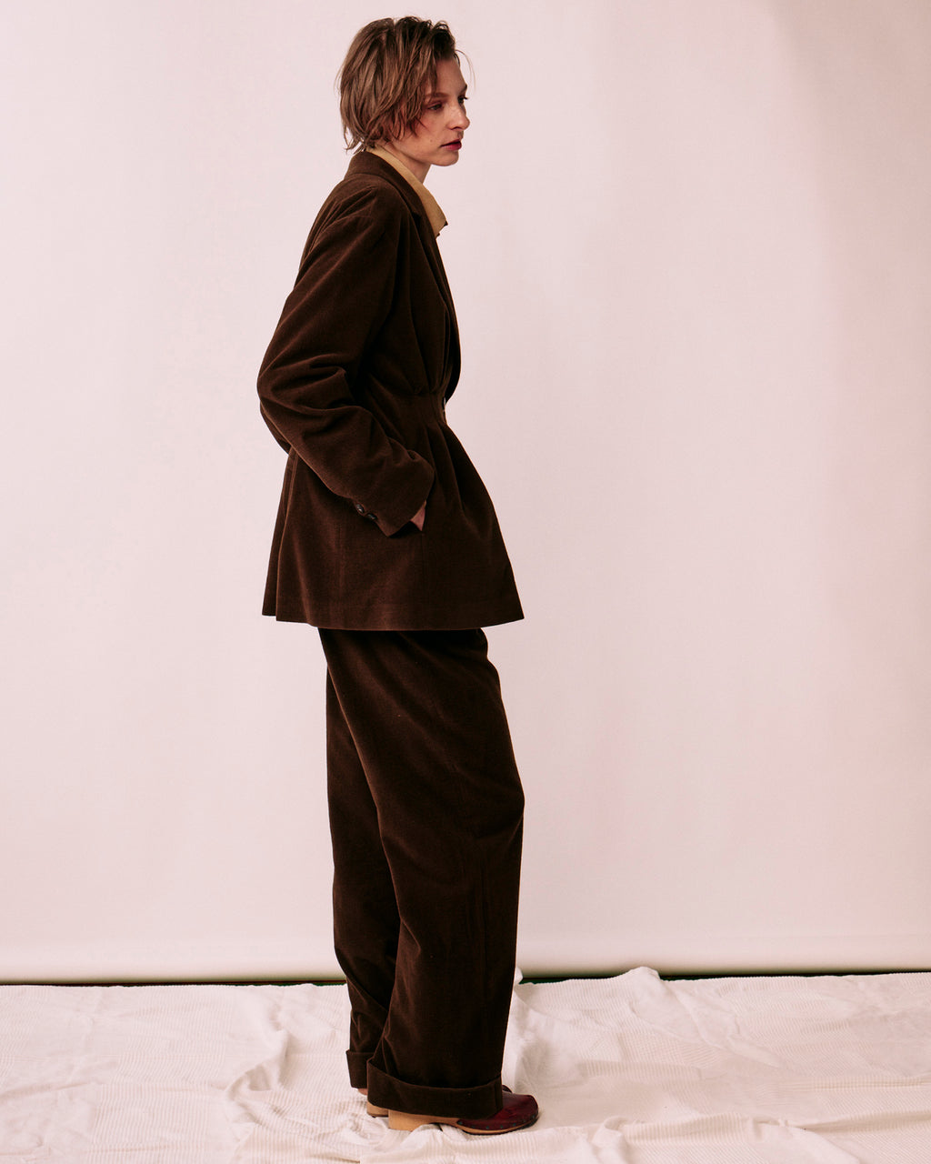 Double-breasted tailored tuck jacket (corduroy)
