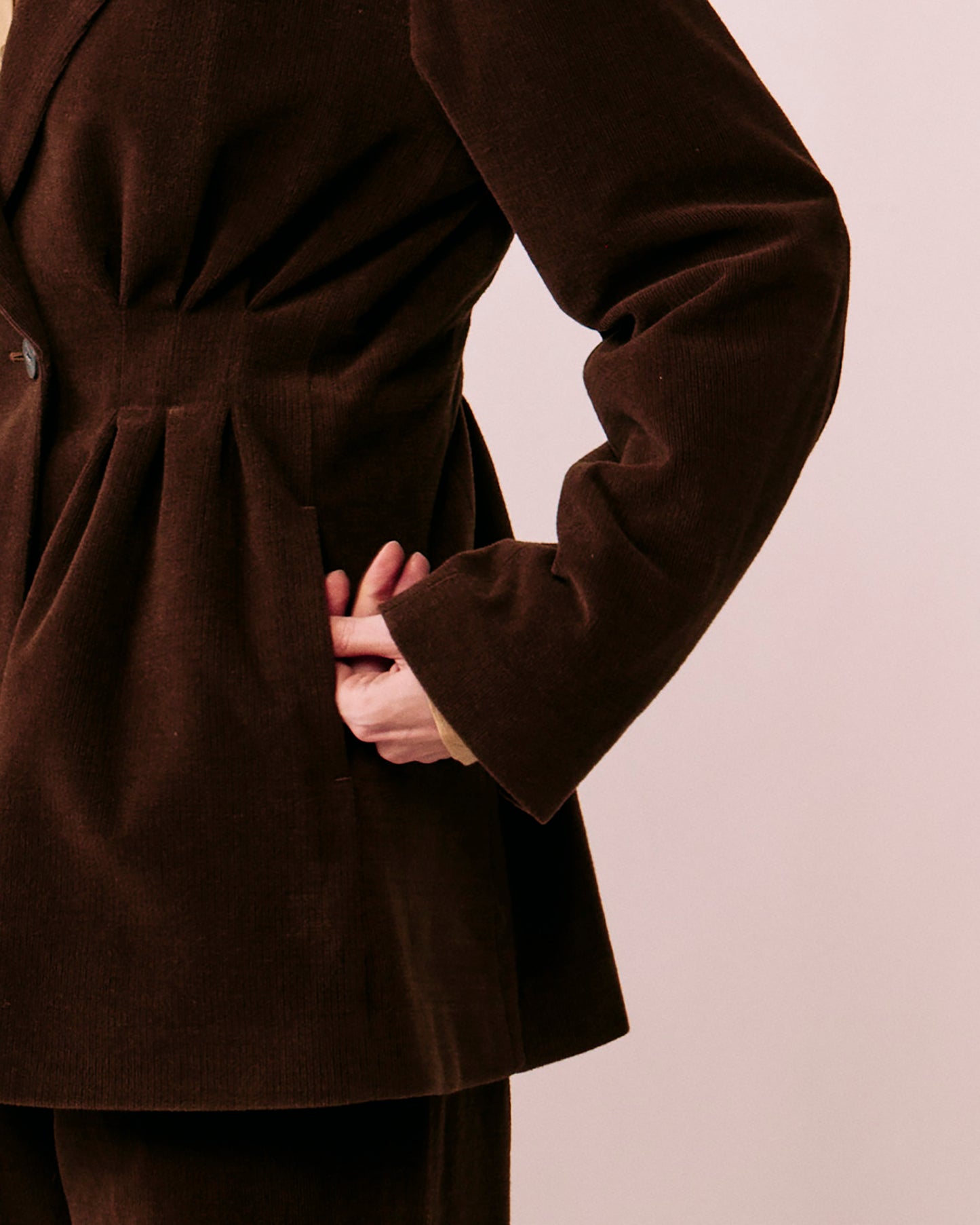 Double-breasted tailored tuck jacket (corduroy)