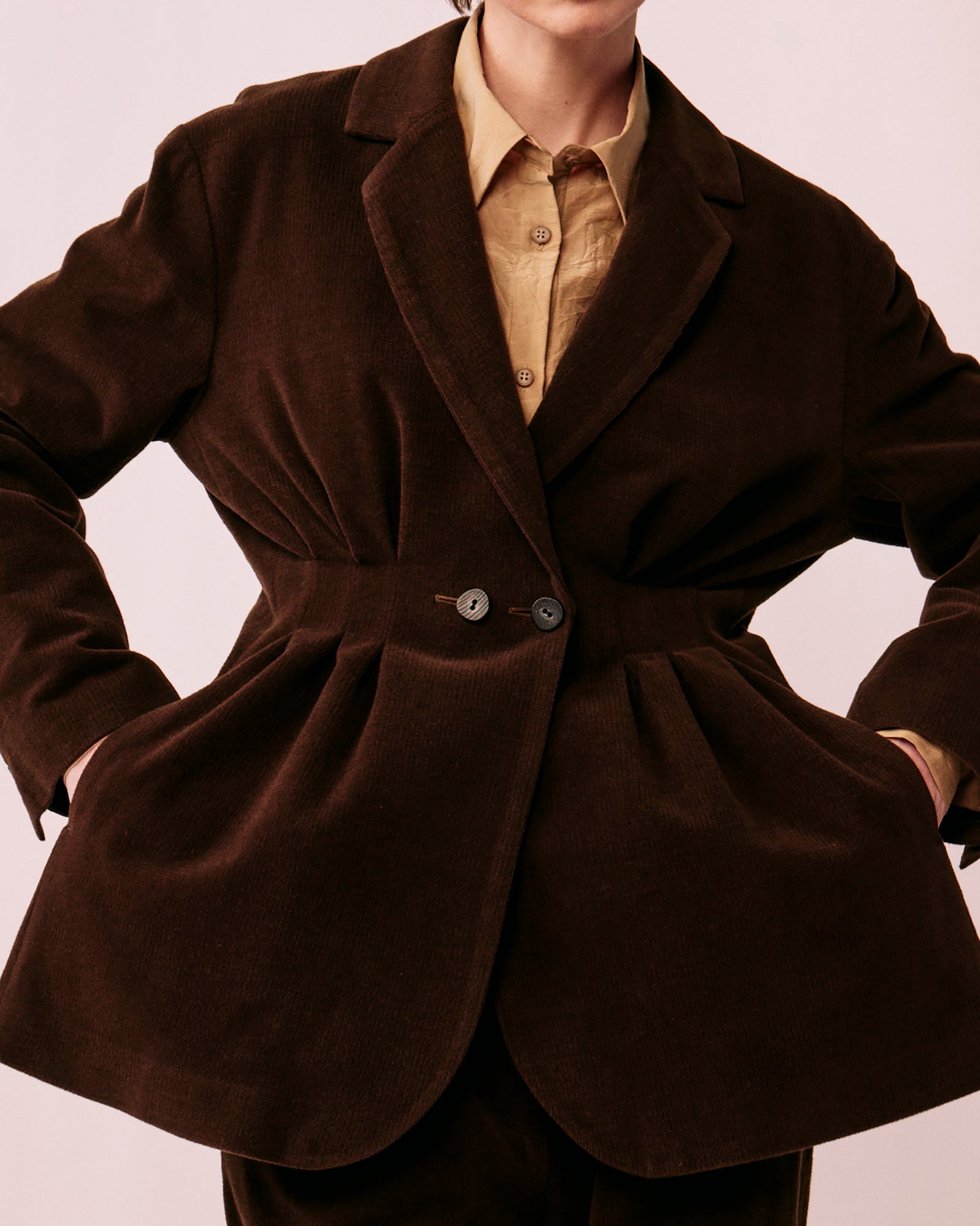 Double-breasted tailored tuck jacket (corduroy)