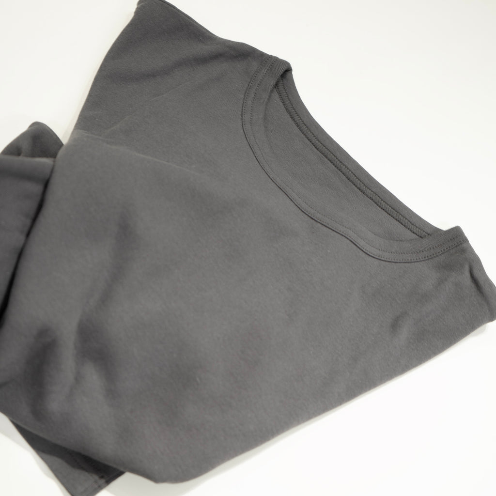 Skin demands L/S Tee -women's