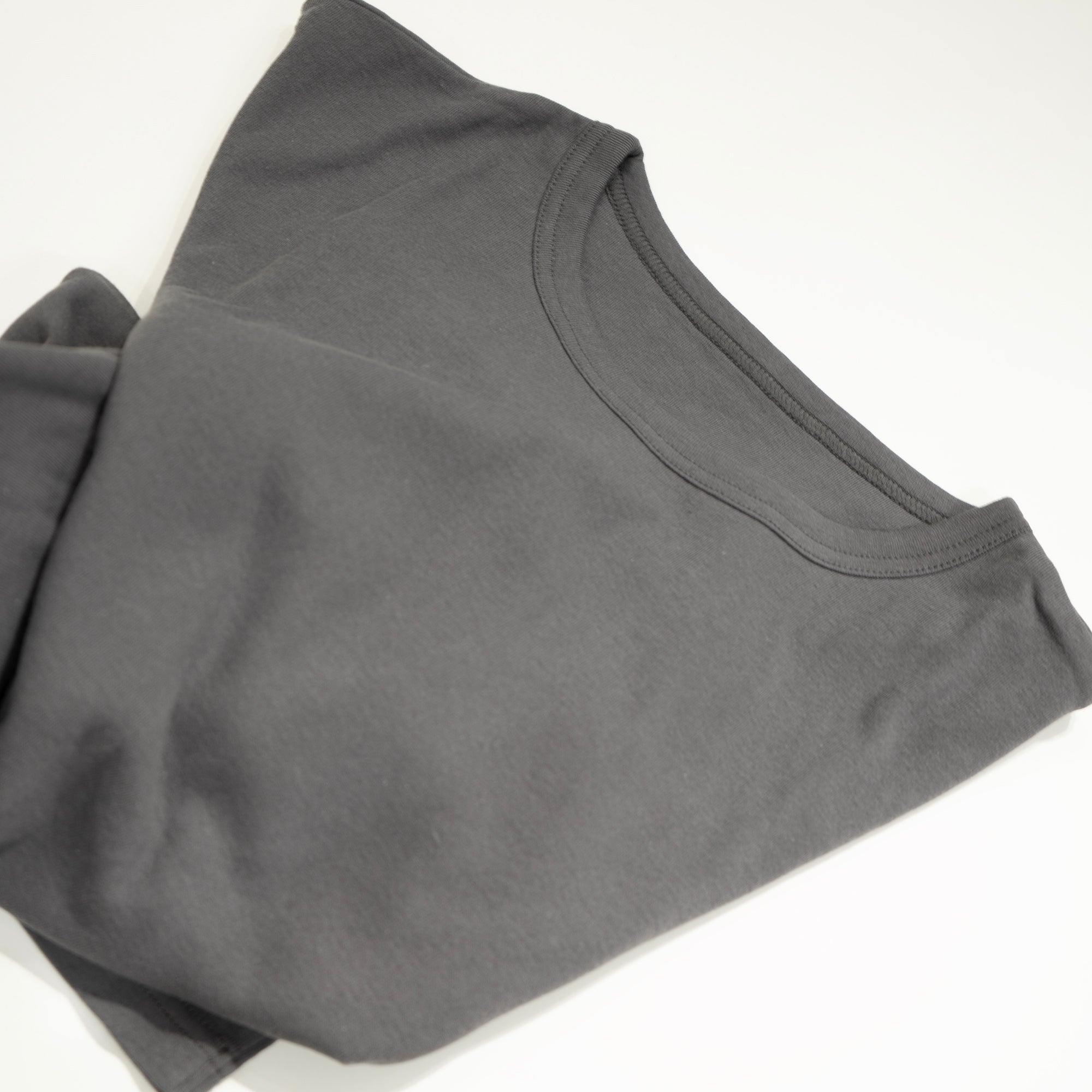 Skin demands L/S Tee -women's