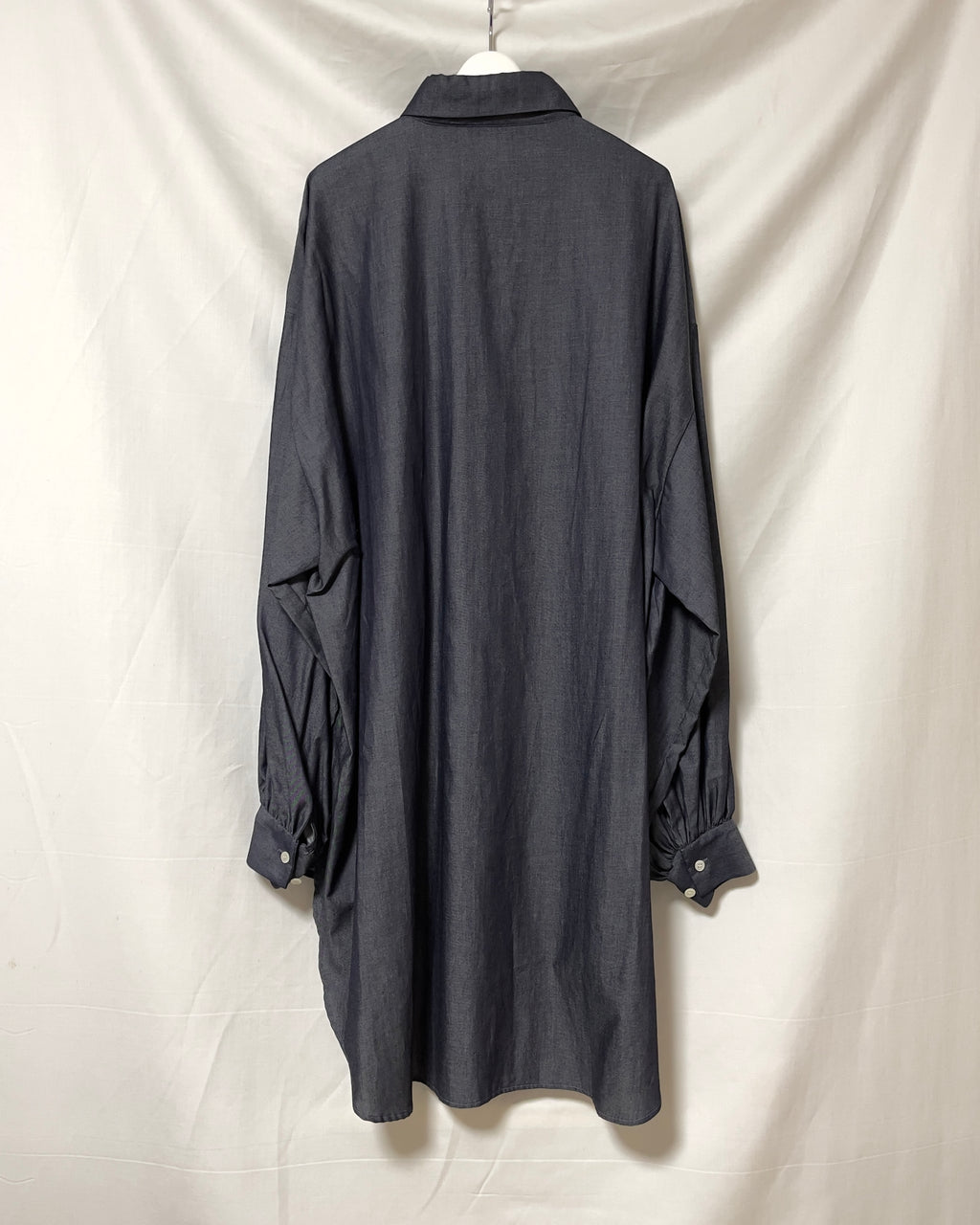 Extra volume puff sleeve blouse (twin pearl)
