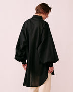 ボリューム袖 空気感 シルエット 後ろ