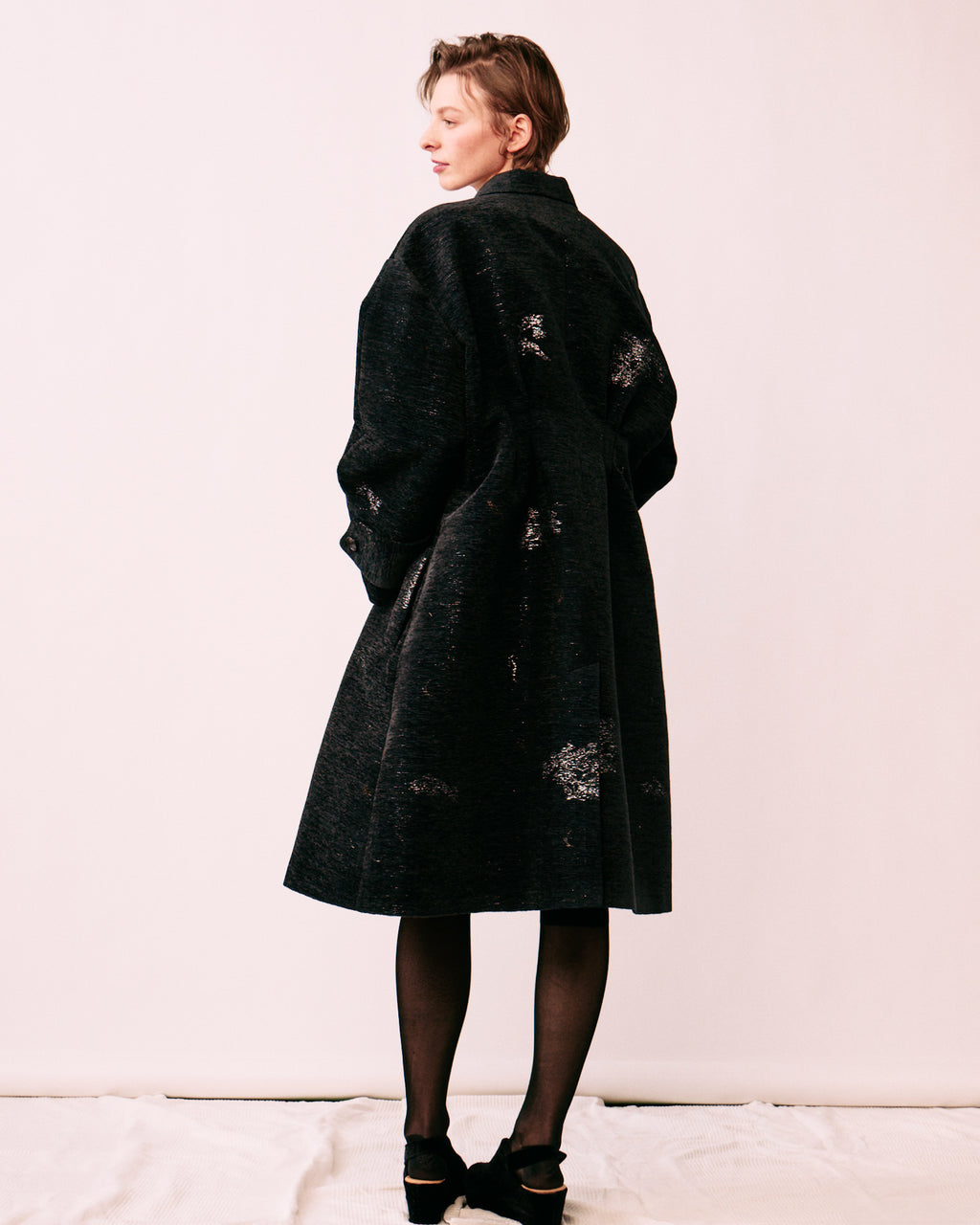 Nishijin tuck coat back silhouette relaxed fit women