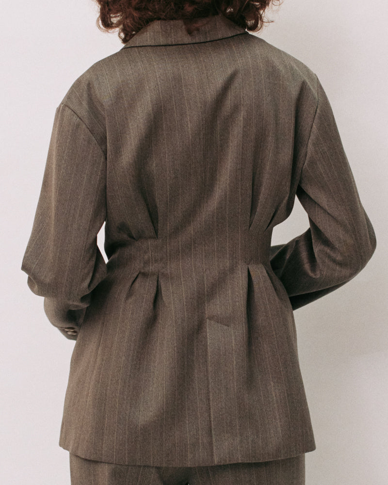 タックジャケット