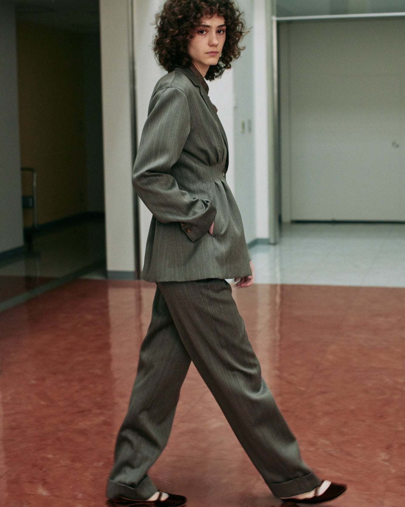 【PRE ORDER】Double-breasted tailored tuck jacket (Wool)