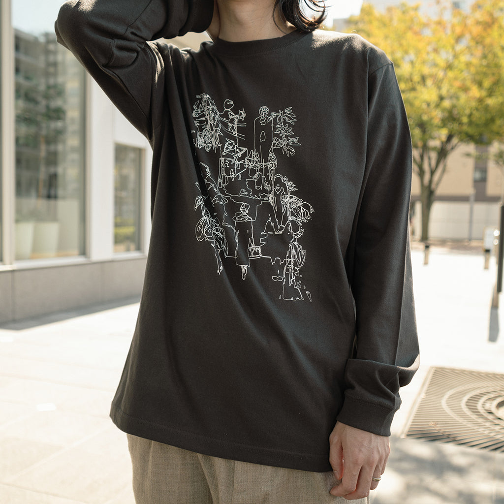 Nostalgic travel print long sleeve T-shirt
