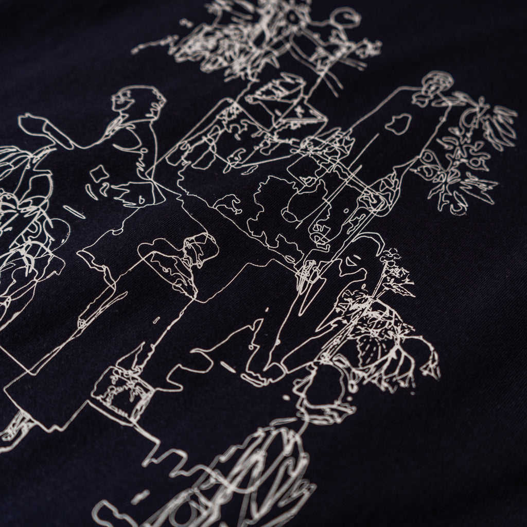 Nostalgic travel print long sleeve T-shirt