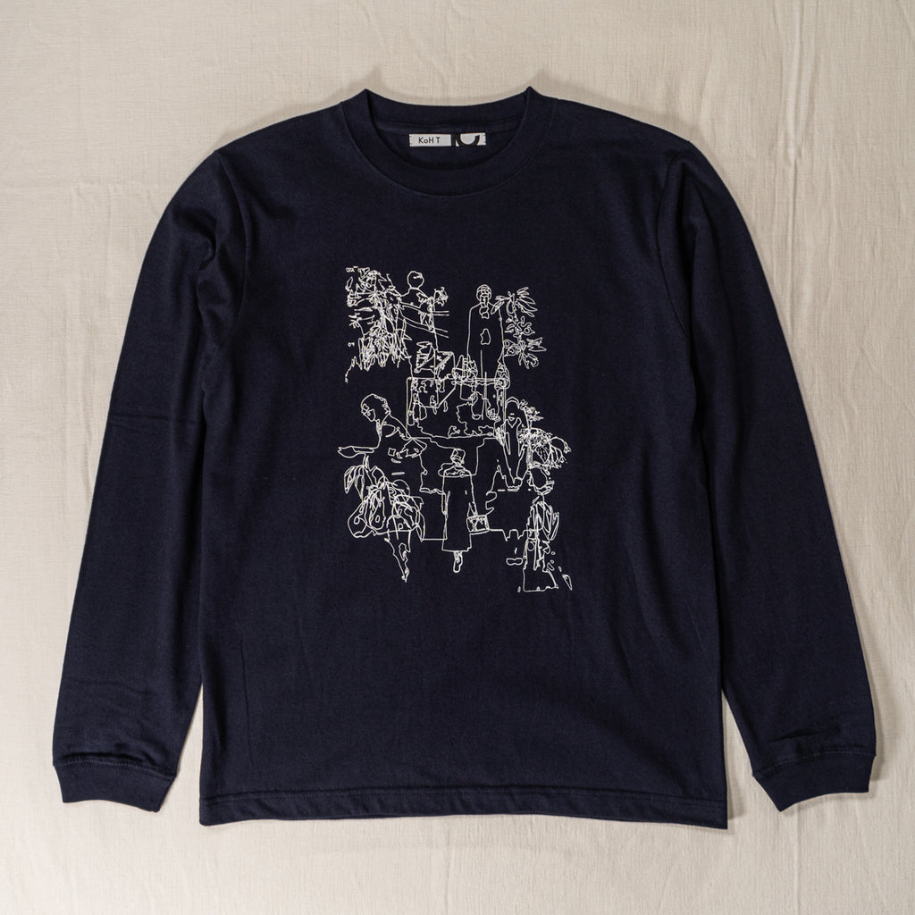 Nostalgic travel print long sleeve T-shirt